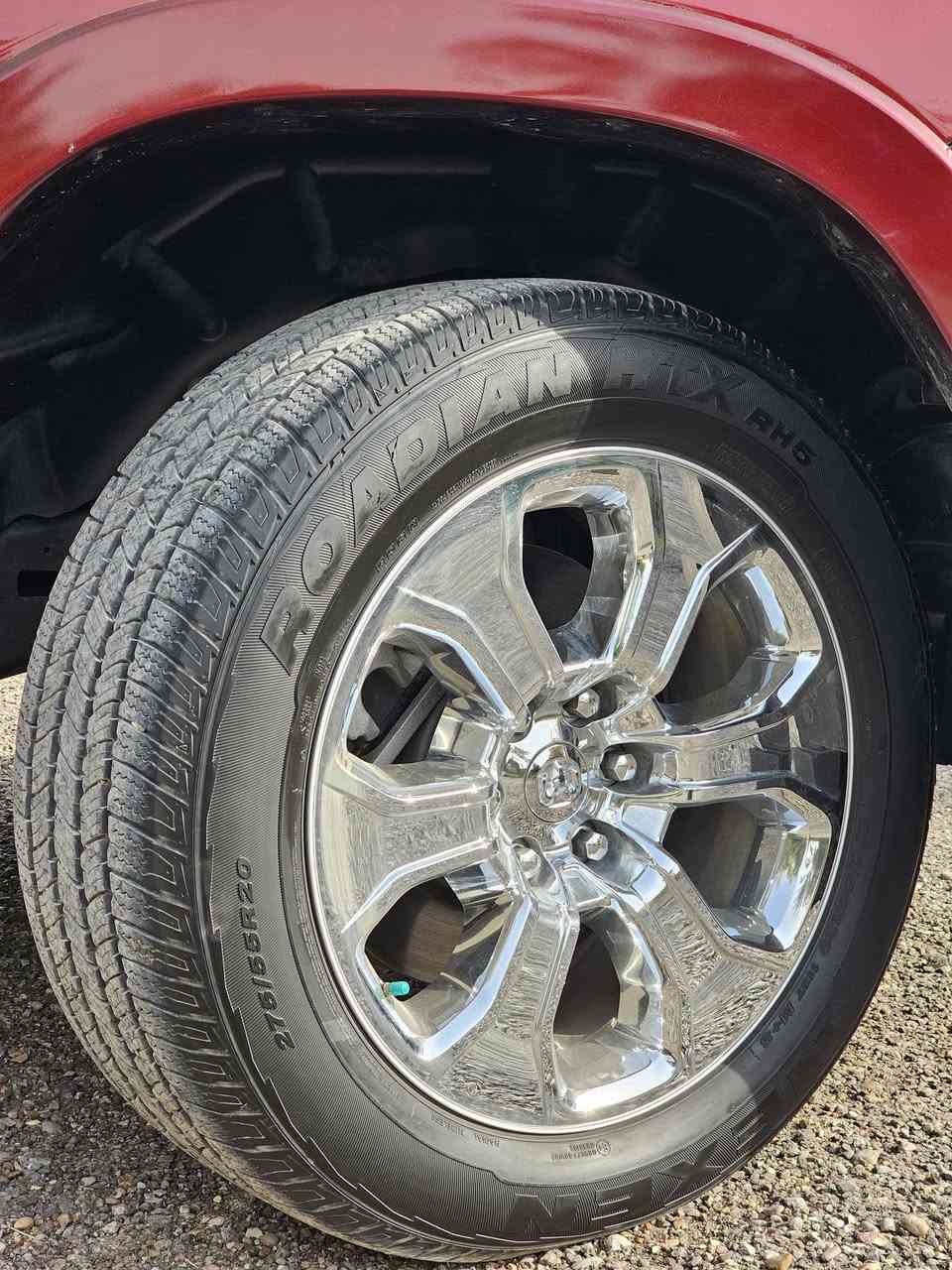 رام فئة لونستار باب طويل بدي قصير 2023 شاشة تيسلا وحساسات امام خلفي محرك 8 سلندر ايتورك 4×4 ماشية 27 الف بيهة بنيد صبغ وتبديل راديترات وبدنة صور الحادث موجودة رقم بغداد بأسمي عنواني ديالى بعقوبة السعر 280 وبيهة مجال بسيط ***********
