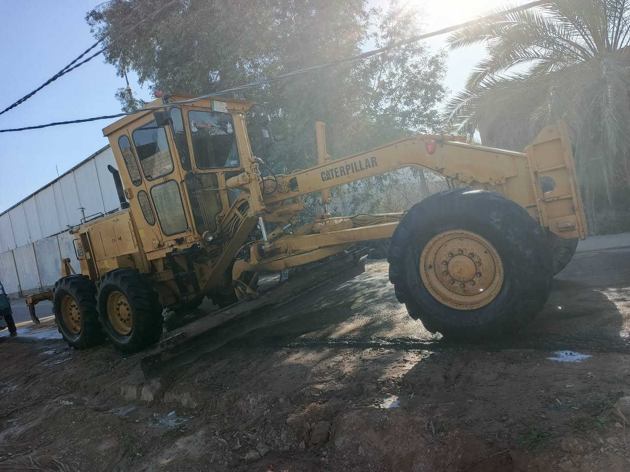 سلام عليكم كريدر موديل 79 جي 12 مكينه جديده واظع شركه ماعيزه برغي مدور ثاني يوم الشري يتصل اويدلل ***********
