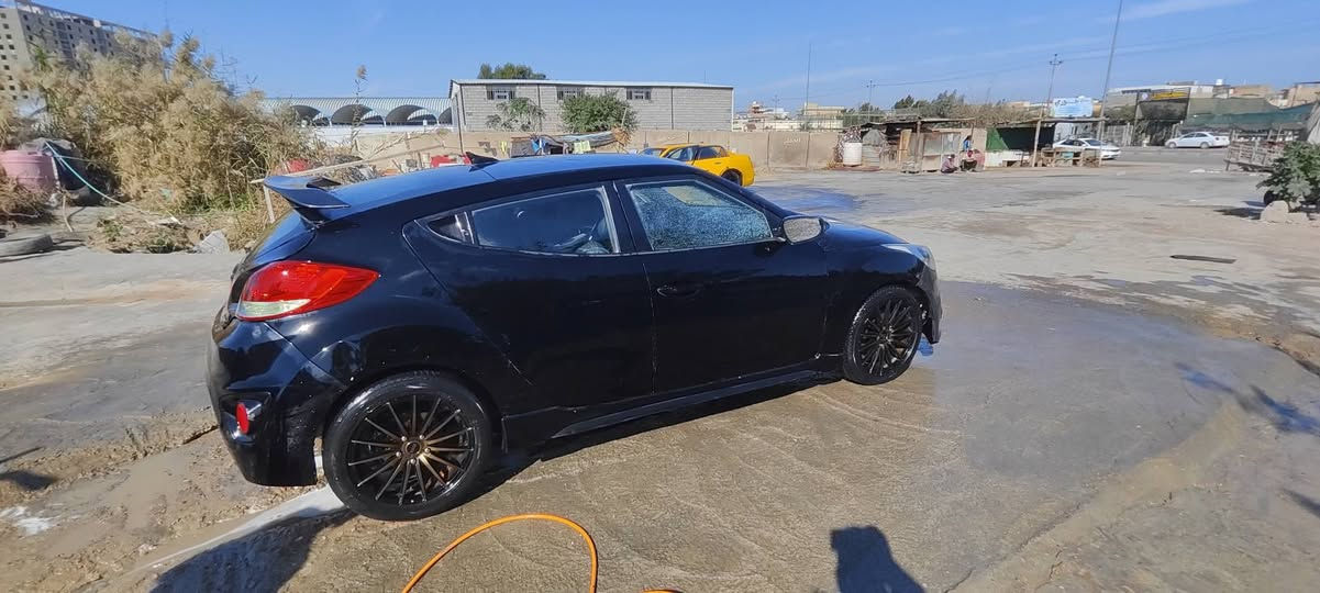 مكلف مكلف مكلف بالنشر للبيع أو مراوس..
سيارة ڤولستر كير عادي 7 نمَر وارد أمريكي مكينه 1600gdi تربو فول عدا الفتحة  .. 

ملاحظة/ ولا قطعة بيها مبدلة + بيها صبغات بسيطة جداً.. 

موديل 2013  رقم قادسية.. 
گير
مگينه
حدادية 
تبريد 
خيرررررررررر من اللَّه.. 
سنوية منتهية مكانها نجف 
للأستفسار الاتصال على الرقم  ( ***********) 

السعر 72 وبيها مجال للطيبين
