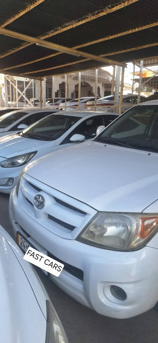 Hilux 2009
***********
بدون دعم و صبغ 
بها تعديلات
كير و مكينة شرط
السعر 143 و مجال
المكان دهوك
