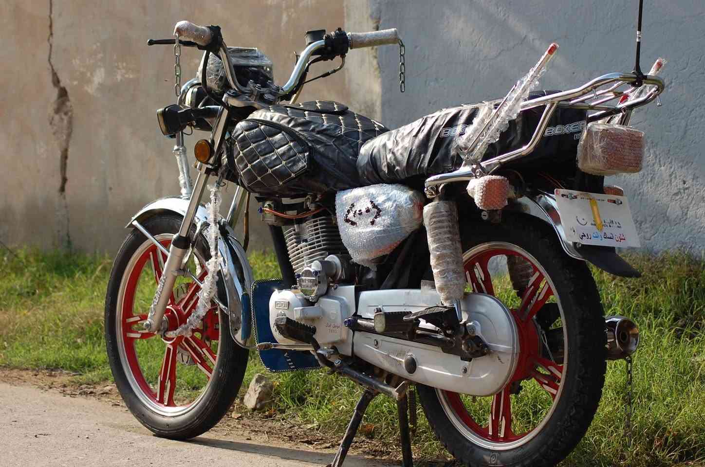 للبيع
دراجه سيفان 23 
اوراق 4 وياها 
سلف محرك مكفول 
سعرها 525 
المكان ديالئ ناحية الوجهيه
***********
