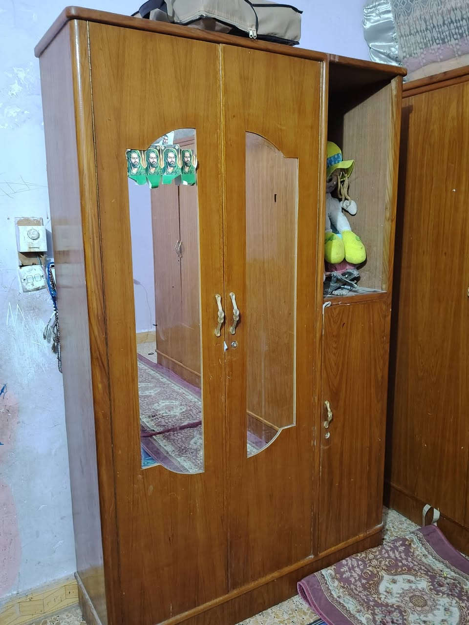 غرفه جبيره صاج وجه وكفه تزكام ثقيل كنتور ٦ ابواب ومابيه اي ظرر للبيع بسبب زغر المكان بسعر مناسب مكان الديوانية حي الظباط ***********
