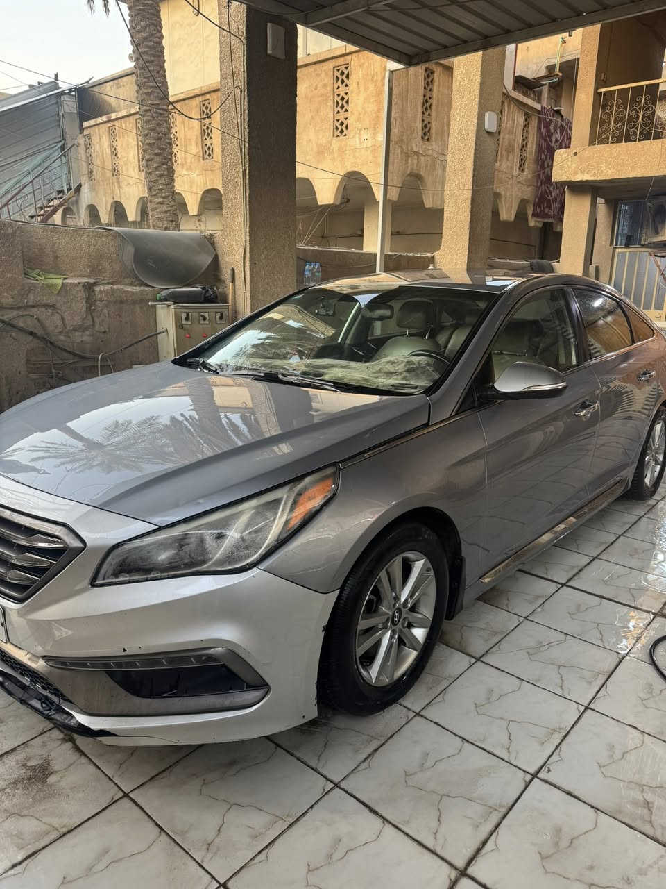 السلام عليكم
سوناتا 2015 
رادار جانبي 
شاشة
تدفئة كشنات
منضومه غاز
مكينه جديدة لا تبخير ولا تنقيص
حادثها جاملغ السايق صبغ فقط
سعر 125 
رقم ***********
