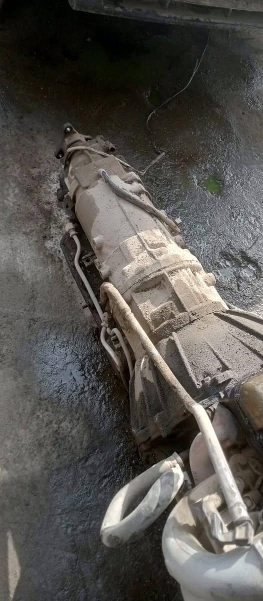 مكينة حجم26 تبريد للبيع كاملة هي وتفرعاتها للاستفسار الاتصال على الرقم ***********
