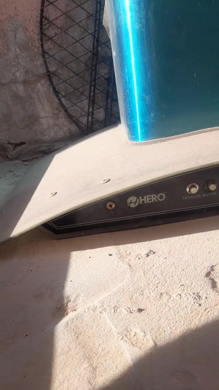 غراض بيت  لبيع عندي غرفه نوم تركي لون أبيض وجربايت ام نفر عدد5 وشافطه مال دهون صوبات زيته  و ميز طعام و كمبار 4×4


**إذا كنت صاحب هذا الإعلان وتريد حذفه لأي سبب، رجاءا أرسل رسالة إلى الدعم الفني**