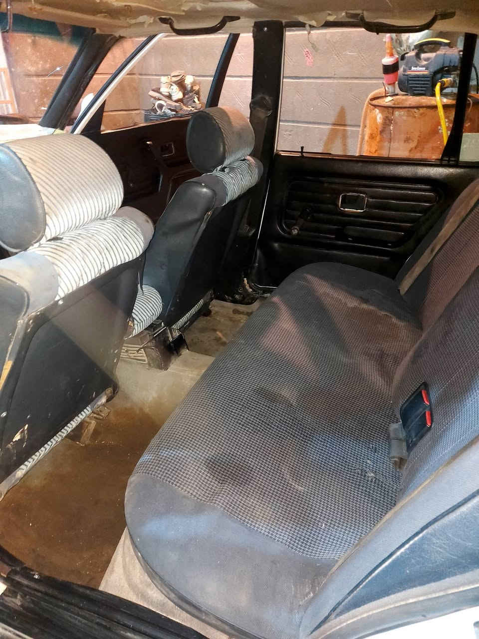 من رخصة الادمن المحترم سلام عليكم  بيام زعره رقم بغداد اللماني محرك اربعه قايش  كير صدر امامي خلفي جدد شرط تخم تاير جديد سياره جاهزه كهربائيات بلاد  فقط مبدل جاملغات امامي قديمات تعبانات للستفسار *********** سعر ٢٨ مكان محافظة الديوانيه قضاء الشاميه
