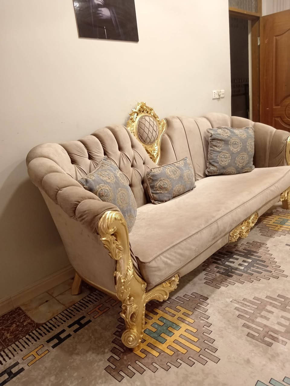 تخم زان كويتي درجه اولى نضافته 95% قنفتين كبار رباعيه مع كراسي 2 المقعد طبي السفنج مينزل ب750 ستائر غير مستخدم تكفي شباك وباب ب120
***********
واتساب
الدوره
