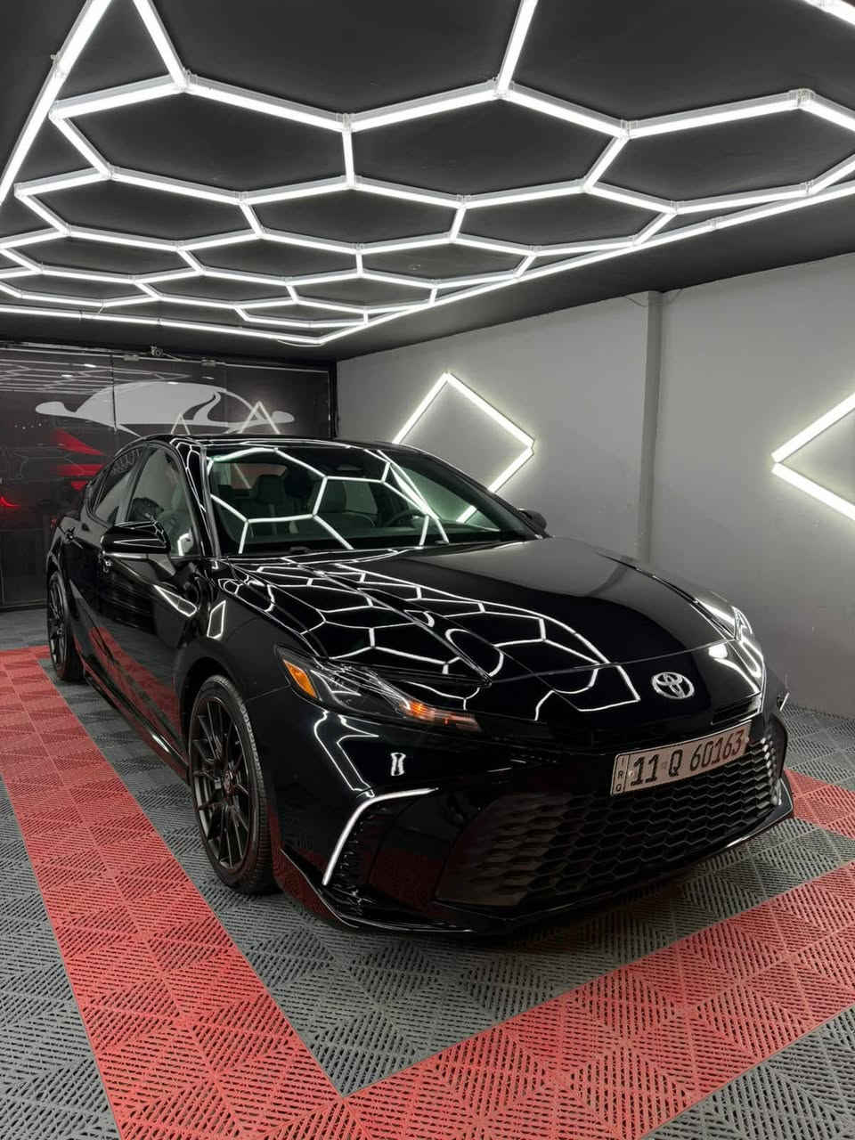 سلام عليكم كامري 2025se هايبرد
سياره مواصفات الseمعروفه تخم تايرات TRD سياره حادثه الجاملغ الامامي الايسر لغد فقط الجاملغ مصلح ومصبوغ نفسه ودعاميه مبدله و قماره بيه رصعه من كدام جهت عكس السايق ومن وره جهت السايق  معدل PDR السياره ماشيه 3،000ميل السياره احله من الصور سعره 22500الف يعني شدتين وخمسه عشرين ورقه للاستفسار:***********
