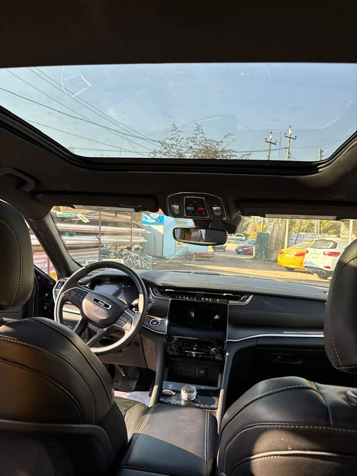 نوع السيارة/ جيب كراند شيروكي.                                              الموديل/ 2024                                                                      نوع الوقود / بانزين / هايبرد/ شحن كهرباء بلكن.                                الموصفات معروفة  بالجيب هايبرد                                               تقرير السيارة / كلين بدون حادث. كلين                                             السيارة حالين  (دخلت للعراق  ديالى بعقوبة) 🌹✅                                اتصال او استفسار على الرقم***********.                           ماشاء الله السيارة كلش جديدة  رقم الشاصي مرفق بالصور      🌹🌹✅✅✅🌹❤️❤️🌹✅❤️🌹مكان السيارة( ديالى بعقوبة)
