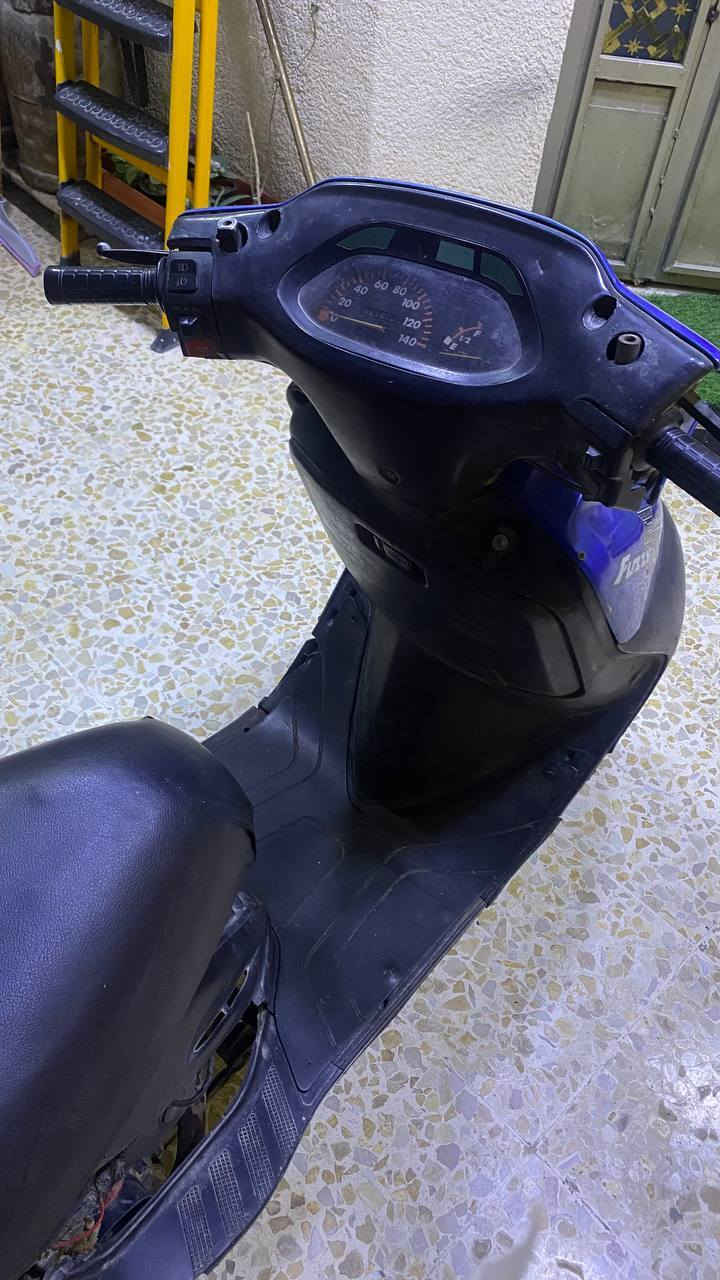 السلام عليكم بسبب الوعود الكاذبه نوع فراشه سرعه 140 الزركه تشتغل وكلشي مابيها بس هندر تشتغل والثانيه البيضه جانت تشتغل ونتركت سعرها 300 مكاني بغداد الشعله
 رقمي ***********
