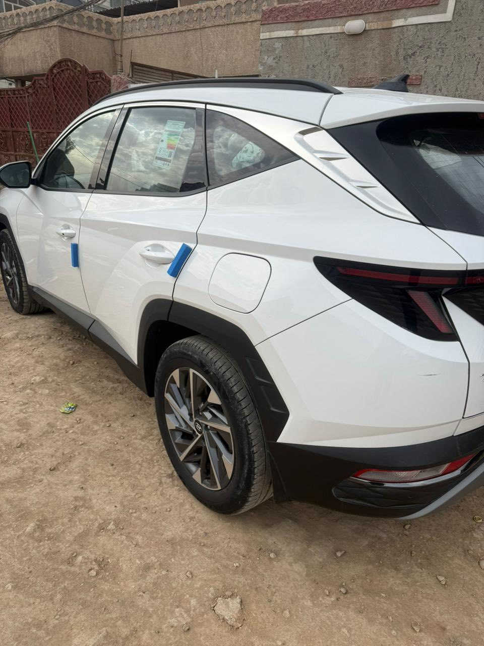 السلام عليكم 
توسان ٢٠٢٤ خليجي 
مكفولة من الصبغ والتبديل
ماشية ٢٩ الف  
رقم بغداد تحويل مباشر 
مكان السيارة / حلة شارع ٦٠  
السعر ٢١٥ ورقة 
للاتصال : ***********
