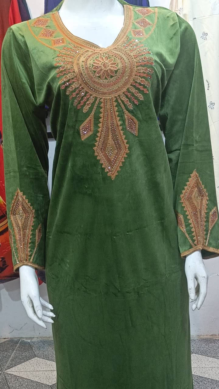 بسم الله وعلى بركة الله 
اللهم صل على محمد وال محمد 
دشداشة قديفة موديل جديد 2026 
القياسات المتوفرة XL الى XXXL
عرض نهاية الموسم تنزيل السعر من 10 الف 
السعر الجديد 8 الف / قطعتين ب15 الف 
اذا طلبتو 5 قطع واكثر يكون التوصيل مجاني 
التوصيل 🚛🚛 بغداد وكل المحافضات 5الف 
العنوان / بغداد سوق المعالف / مجمع سمير گنو  ازياء جمانة


**إذا كنت صاحب هذا الإعلان وتريد حذفه لأي سبب، رجاءا أرسل رسالة إلى الدعم الفني**