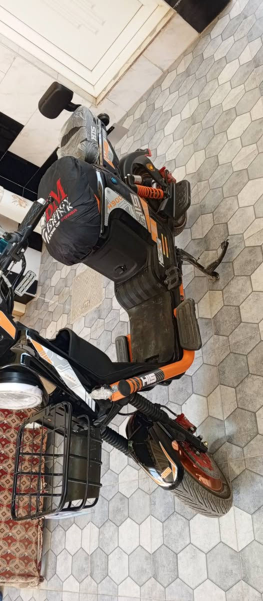 للبيع دراجه شحن جديده لوك استعمال شهر مابيها اي نقص سعر٦٥٠وبيها مجال  العنوان بلد
مواصفات تشغيل عن بعد 
تشغيل كرت 
سماعه بلوتوث


**إذا كنت صاحب هذا الإعلان وتريد حذفه لأي سبب، رجاءا أرسل رسالة إلى الدعم الفني**