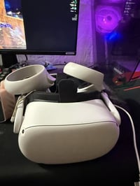 ميتا كويست2للبيع جهاز كلش جديد ع ايدي بس كدامكم ممتفرغله و24شغلي تصميم...