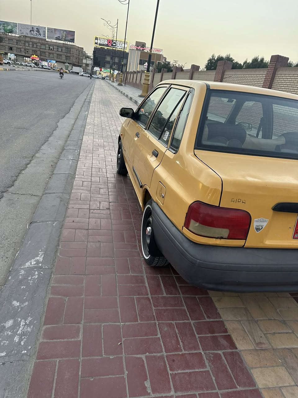 السلام عليكم سايبه 2015مصفره هيه وغرامات مكينه وكير وحداديه خير من الله تبريد شغال رقم وسنويه جدد 32وبيها مجال *********** مكاني كربلاء طريق النجف عمود872
