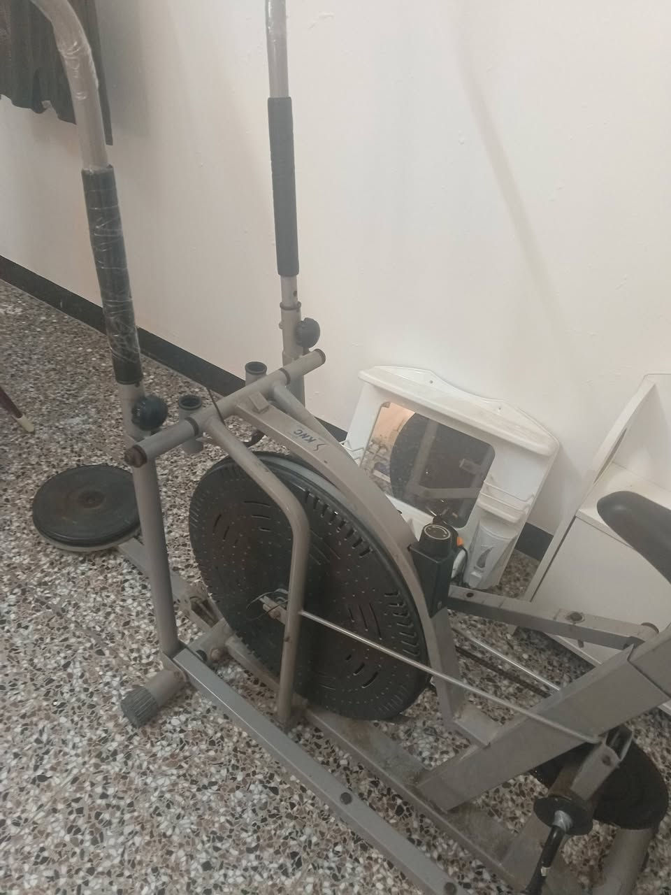 سلام عليكم رقم الهاتف ***********
