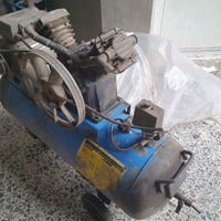 كمبريسر هواء • ١٠٠ لتر • شغال على الفحص