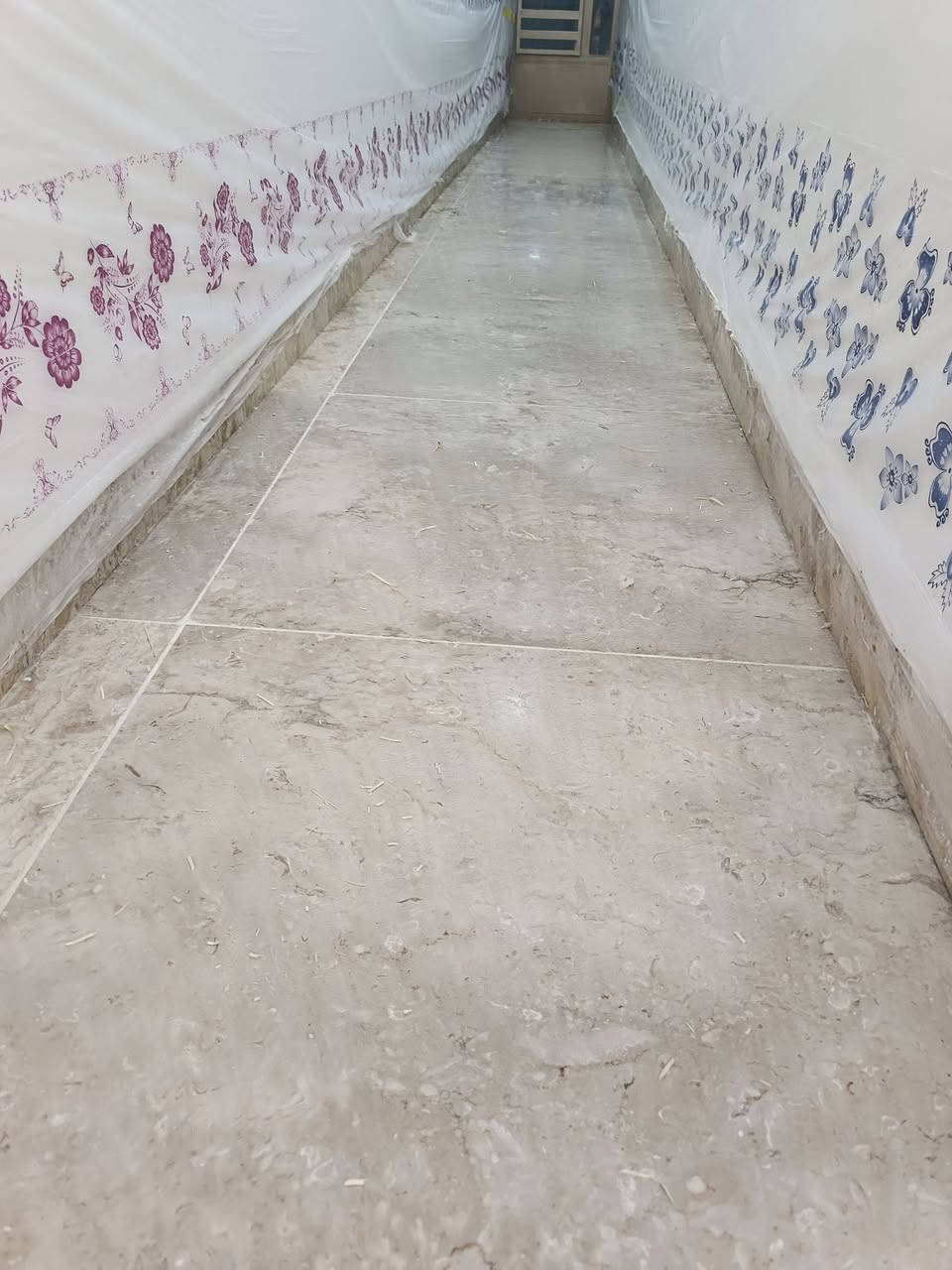 السلام عليكم ورحمة الله وبركاته اللهم صلي على محمد وآل محمد
جلي موقعي جميع انواع الارضيات كاشي مرمر بورسلين سيراميك صبه  🤍🔥كاشي محفر يتم المعالجه بالمواد بأسعار مناسباً جدأ للستفسار    *********** يتوفر واتساب الكادر في الانتضار ❤🤍🔥
