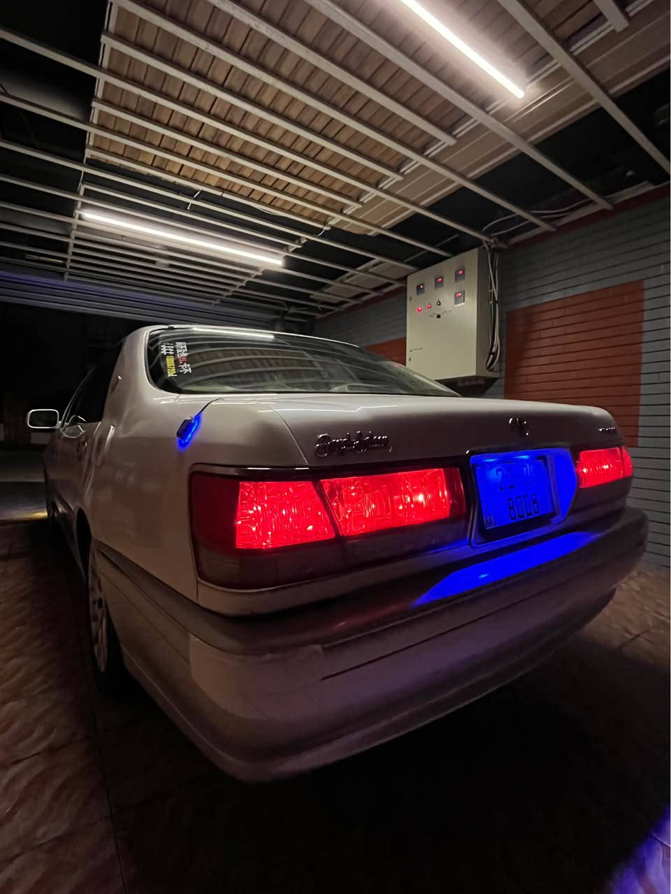 مەلیکە 2002 ساغ
مەکینە گەورە D4 175
چوار دوگمە
چوار کوشن کارەبا
پەردەی کارەبا
داشبورد نەجەف
پشت کریستاڵ
ناو گێچ داتاشۆ
کامل پێشی داگیراوە
باتری خراوەتە ناو سنوقەوە
کامل بۆیاخ نیە بەکامل بۆیاخ ئەیفرۆشم 
سعر:50$

*********** السليمانية, العراق
