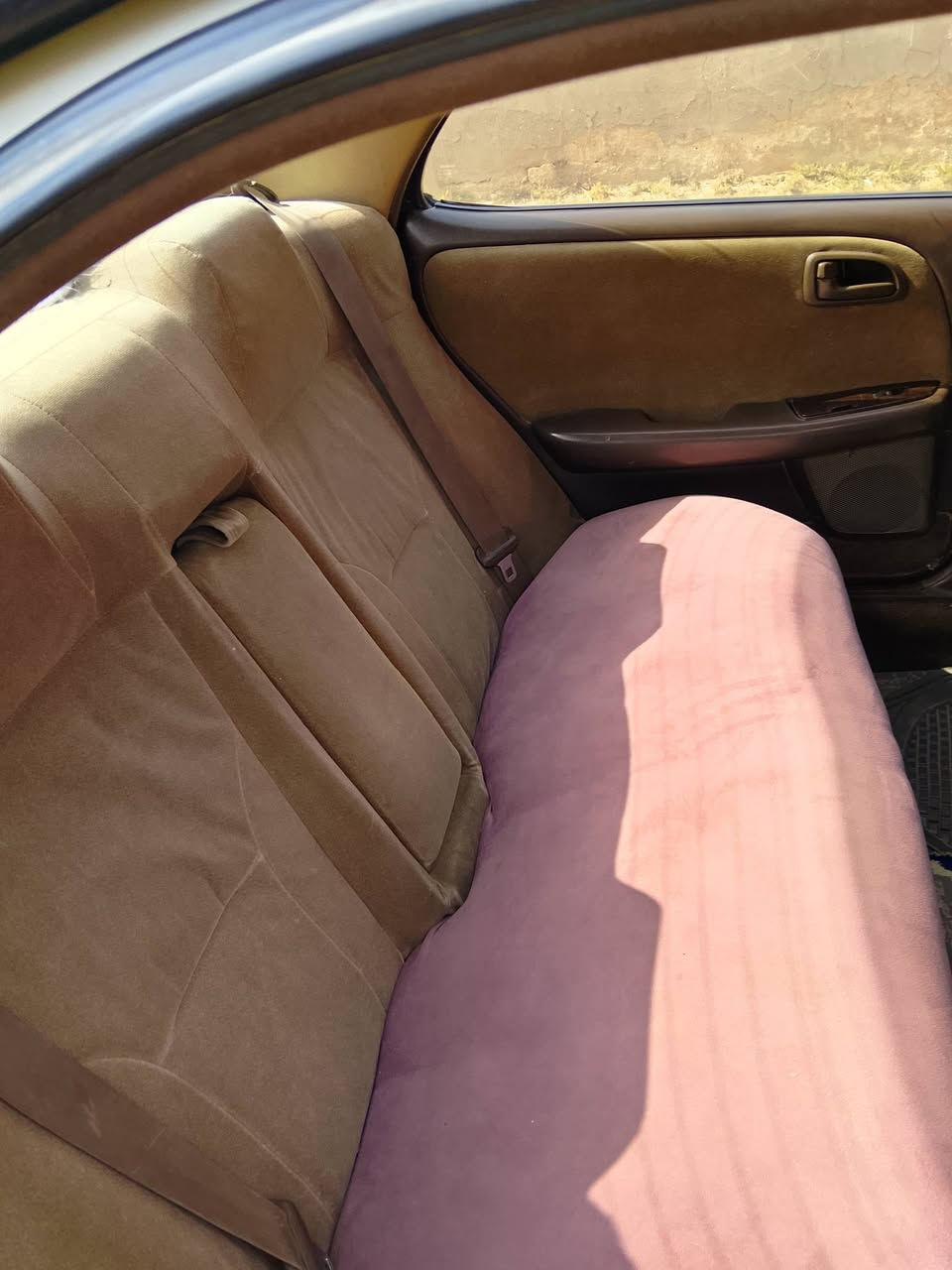 كرستة نفخ موديل 93 مكفولة من النقل والكص والضربة القوية والاصوليات والغرامات  سنوية لغاية 28 مكينة ونجي جديدة شرط لاتبخير ولا تنقيص كير جديد حدادية جديدة تخم تاير جدد لايت زنون الدواخل والكشر على وضع الشركة مثل ما موضح بالصور السعر 60 وبيها مجال ***********
