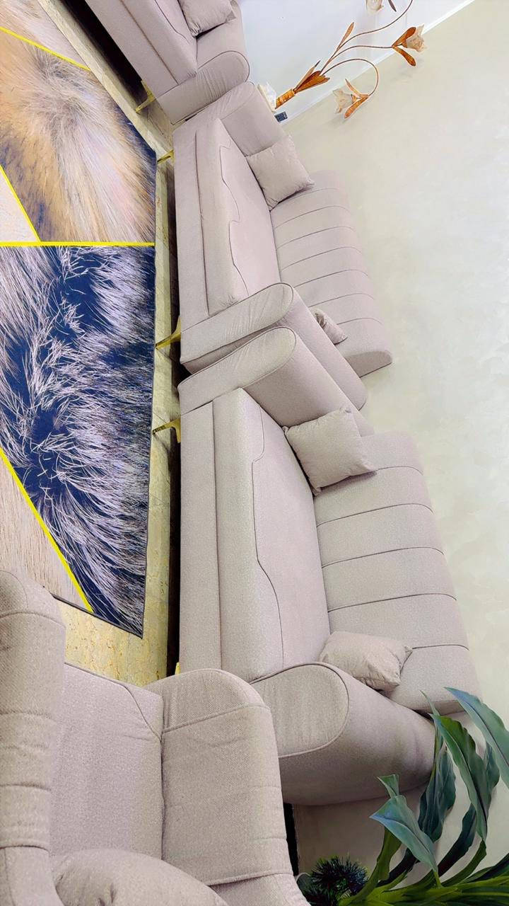 السلام عليكم تخم للبيع 10 مقاعد نضيف السعر 400 وبيه مجال مكاني ناصريه الحبوبي قرب مستشفى الامل رقمي ***********
