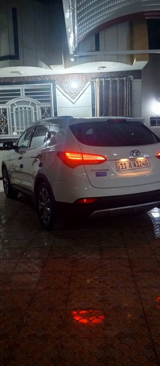 سنتافي ٢٠١٣ خليجي رقم بغداد
مكفوله من الصبغ والتبديل 
فول مواصفات بصمه وبنراما
٦ سلندر بردات بلاديه 
مكينه كير حداديه جديده 
ماشيه ١٤٠ 
السعر ١٦٧ ورقه
للاتصال ***********
مكان سياره حله شارع ١٠٠
