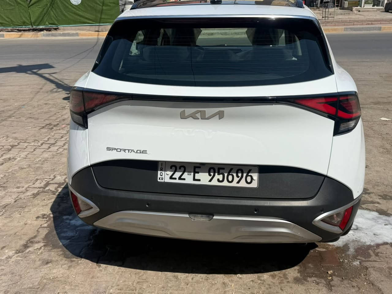 التفاصيل ‭٠٧٧١ ٦٦٦ ٥٦٢٠‬
