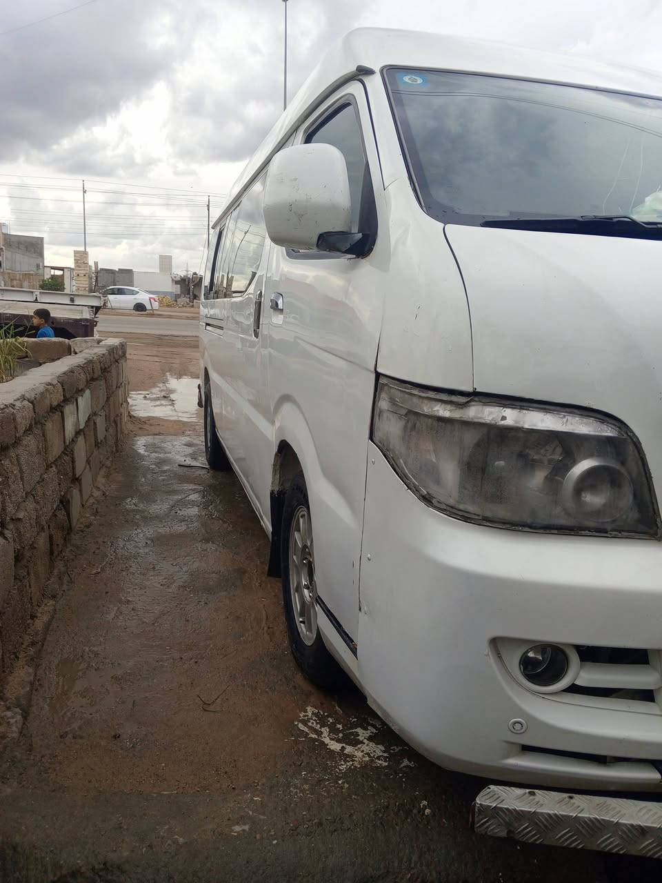 شيري للبيع ٢٠١٢ محرك كرنفال مكفولة من الضربه مرشوشه جماليه رقم انكليزي وباسمي مكاني البصرة رقم الهاتف ***********
