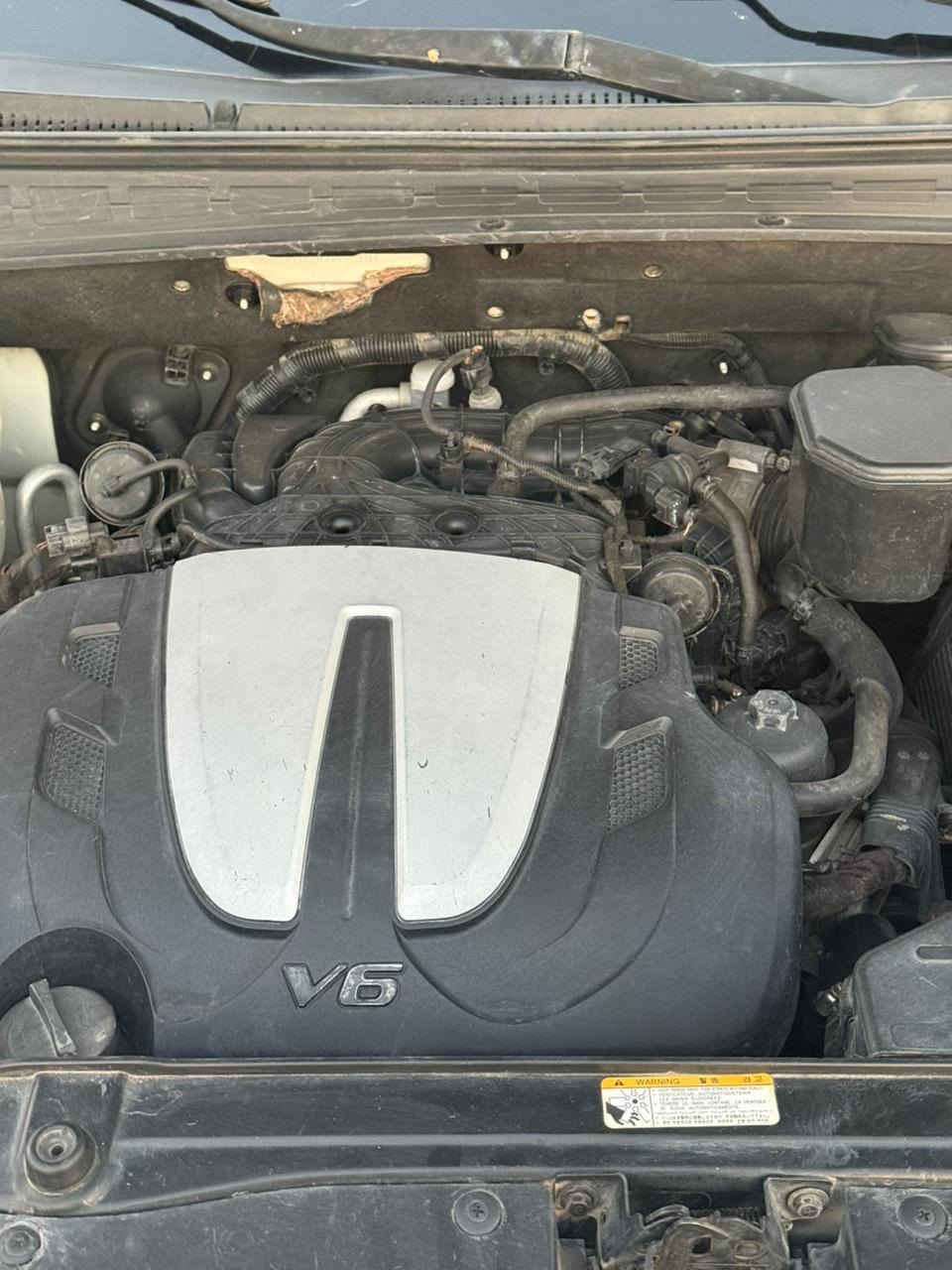 السلام عليكم  
 للبيع 
سنتافي 2010 خليجي رقم بغداد انكليزي بأسمي 6سلندر سبعه راكب بيه رشات صبغ كلشي  بسيط كير ومكينه وحداديه خير من الله مواصفات معروفه ٣قطع تبريد اشاير بالمري تحكمات شاشه بالمرايه  مكاني ذي قار الرفاعي 
السعر 137وبيه مجال رقمي( ‏‪***********‬‏)
