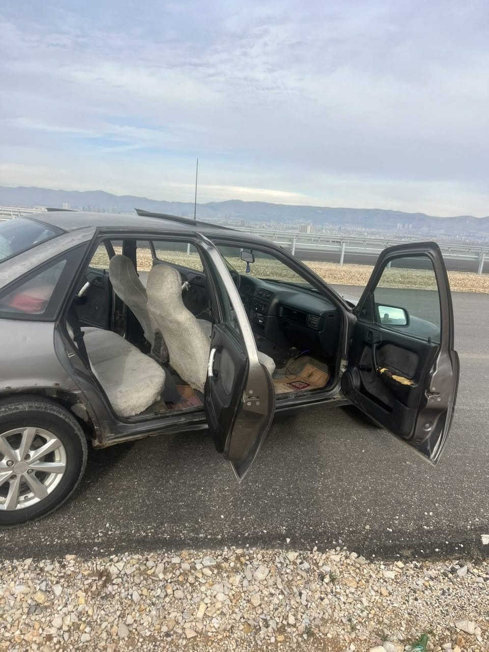 بابەت ڕیکلام
ئۆپڵ 1990
مەکینەی 20 
سیعری : 30معامەلەیەکی کەم
***********
سڵاید
4تایەی تازەیە
ڕەقەم سلێمانی
بەشەرتی تەحویل
ڕۆن و فلتەرو هەموی لۆکە
دەعمی نیە بۆیاخی نیە تۆزێ کاڵ بونەوەی هەیە
کارەبای هەمو گیانی بەشەرت
مەکینەی چرکەی هەبو پارەی مەکینەکە ببڕە
تەقەو ڕەقەی نیە
گەرمی و لایت و فڵچەو ئیشارەت و چواری زینۆن هەموی بەشەرت السليمانية, العراق
