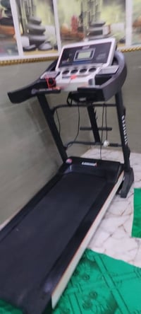 جهاز جري استخدام قليل للبيع  مكلف بالنشر  اتصلو ع هذا الرقم 0771137915...