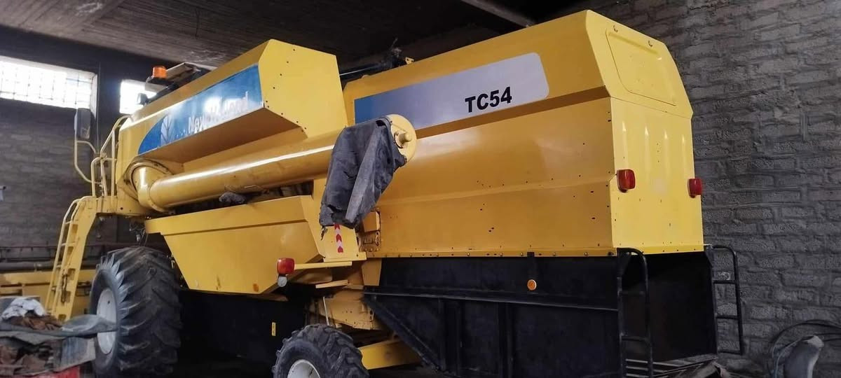 سلام عليكم
لبيع حاصوده 4️⃣ بلم 
حجم TC54 
موديل 2005


**إذا كنت صاحب هذا الإعلان وتريد حذفه لأي سبب، رجاءا أرسل رسالة إلى الدعم الفني**