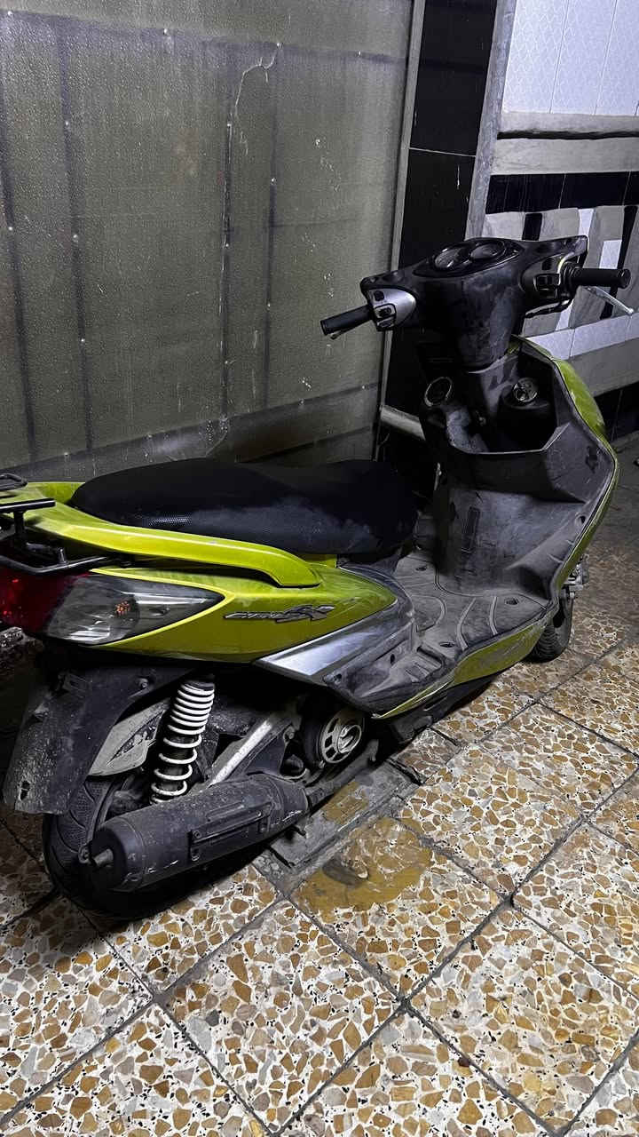 السلام عليكم سكنس فحل
دراجة خير من الله مكفولة من الطول للطول
لون مميز تفاحي كفرات مختمة بلكامل دراجة شتحجي عليها قليل ةلج ونوزل جدد ادامة كاملة دراجة عروسة
مكان بغداد الدورة
رقم ***********
سعر : 700 وبيها مجال
