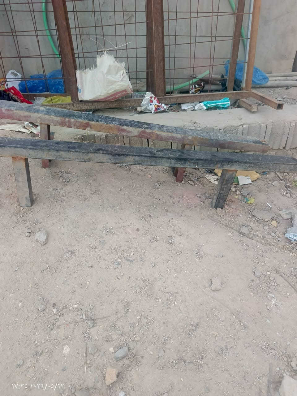 سلام عليكم عندي دعاميات كيا خلفي للبيع هذا رقمي ***********
