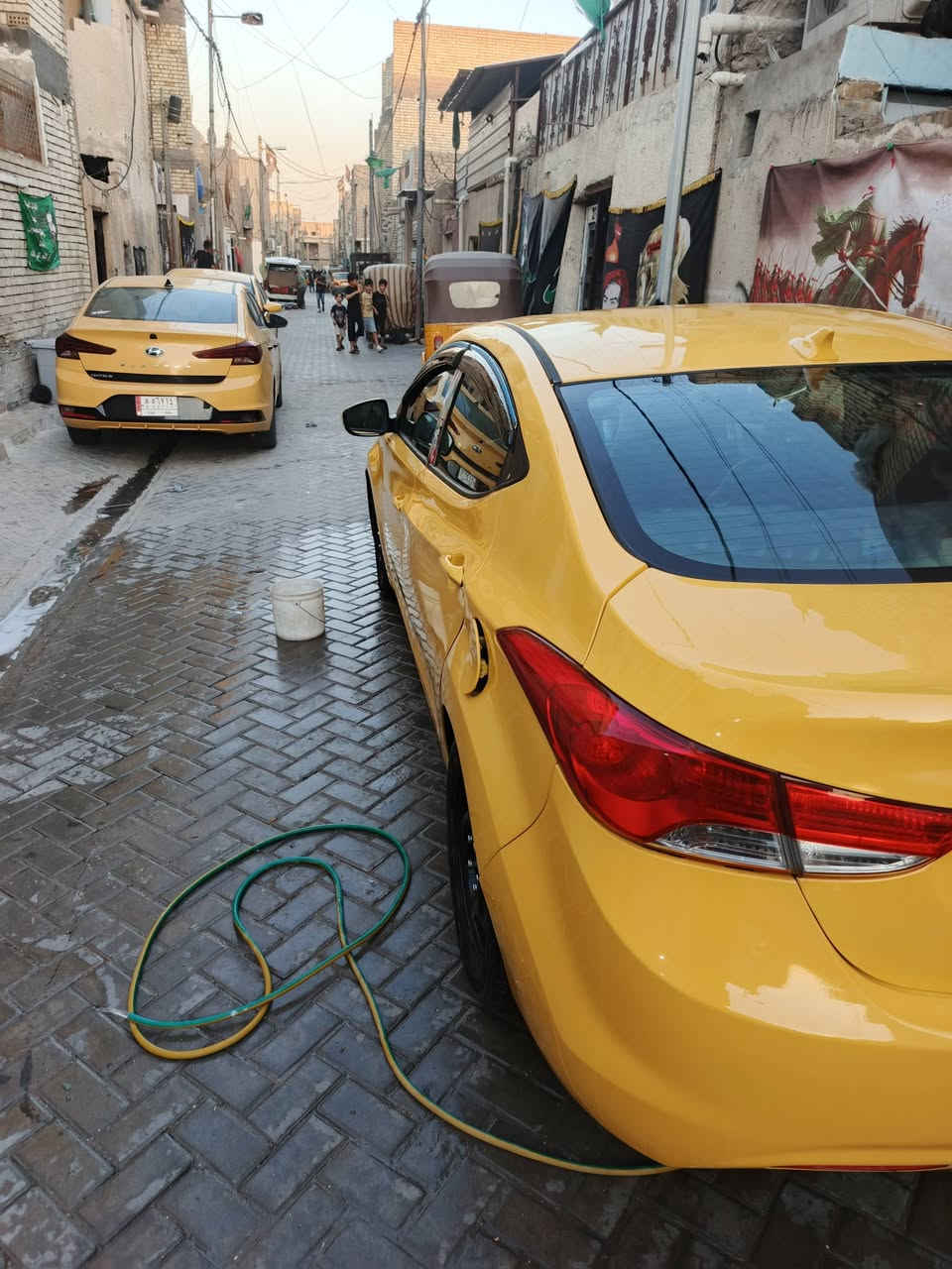 سلام عليكم نترا مديل ١٣ وارد مريكي بيه جملق خلفي وباب مكان بغداد سعر ٨٠ رقم ***********
