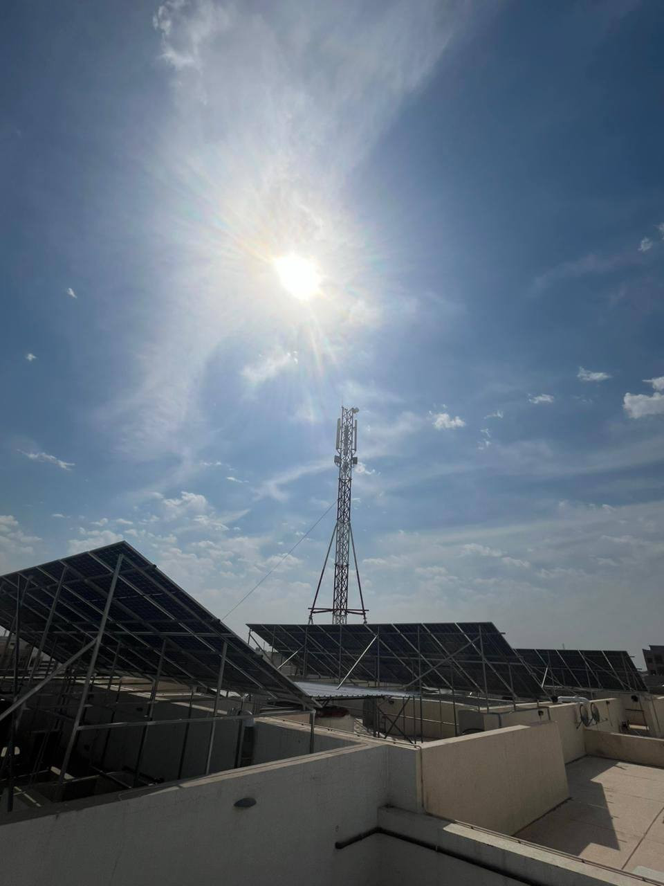 ⭐ تنصيب فقط ،💯💯

هذه المنظومه تم تنصيبها من قبل كادرنه لأحد الزبائن عندة مواد كامله من ألواح وبطاريات وانفيرتر وجان محتاج تنصيب بكادر مختص 

تم استخدام حديد مغلون مقاوم للصدأ حسب طلب الزبون 
وأسلاك نحاس نقي ومواد كهربائيه اصليه وذات ضمان 

ممكن ننصبلك منظومتك حسب طلبك وبسعر تنافسي إذا جانت عندك المواد بكادر يتكون من مهندس مشرف اختصاص وحداد وكهربائي وعمال ومتابعه دوريه حتى بعد التنصيب يعني كادرنه يقدملك كل شي تحتاجه بالتنصيب

الاسعار راح تكون حسب المواد العندك وعدد الألواح وبسعر جمله 
واذا ماعندك مواد نكدر نوفرها الك 
كل اللي عليك تراسلنه أو تتصل حتى نجاوب على كل استفساراتك 

⭐ يتوفر كشف مجاني للموقع 

للطلب والاستفسار التواصل على الرقم 
***********
