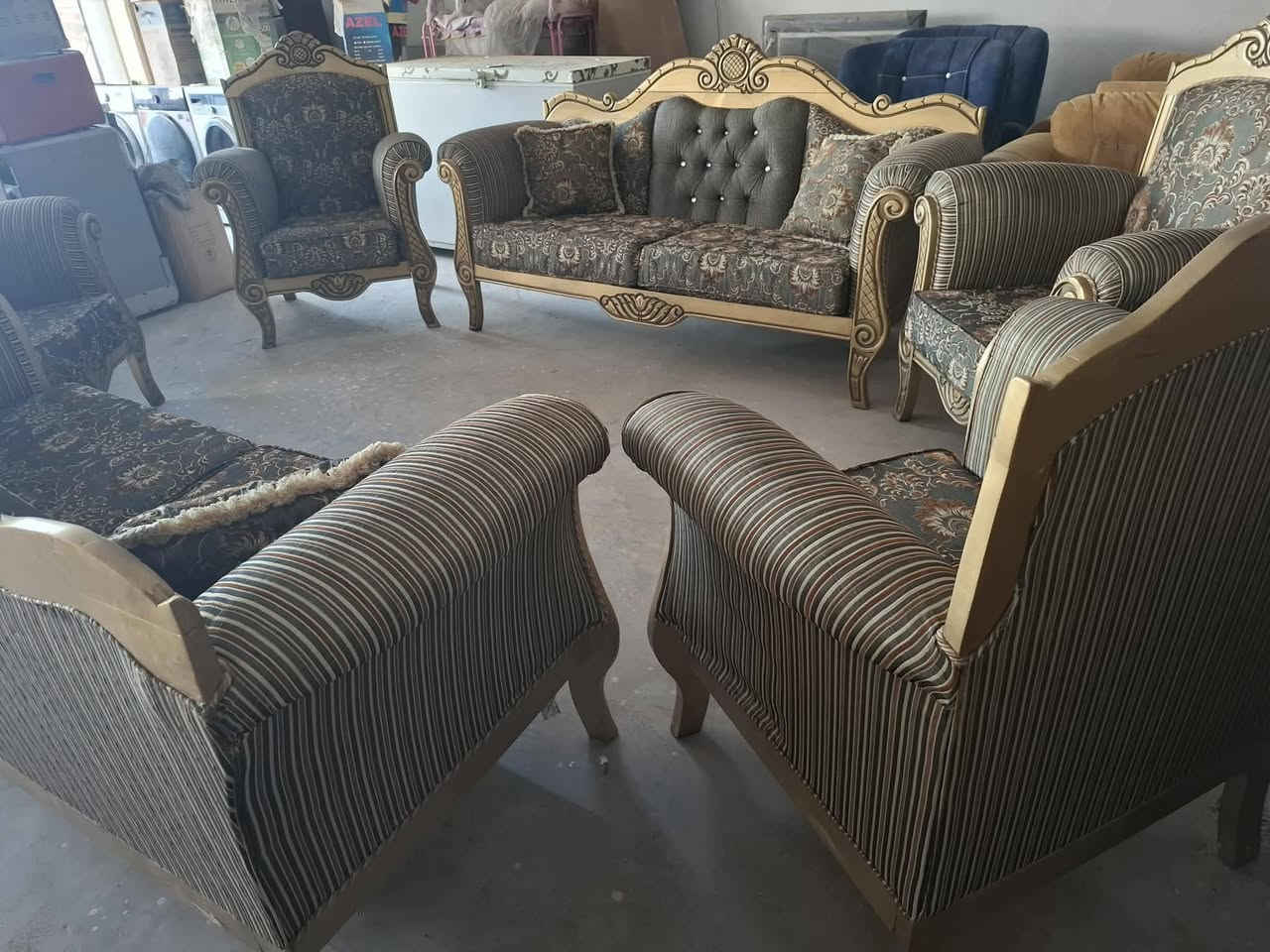 تخم ملكي تركي ١٠ نفرات اي ضرار مابيه حيل نظيف
***********
