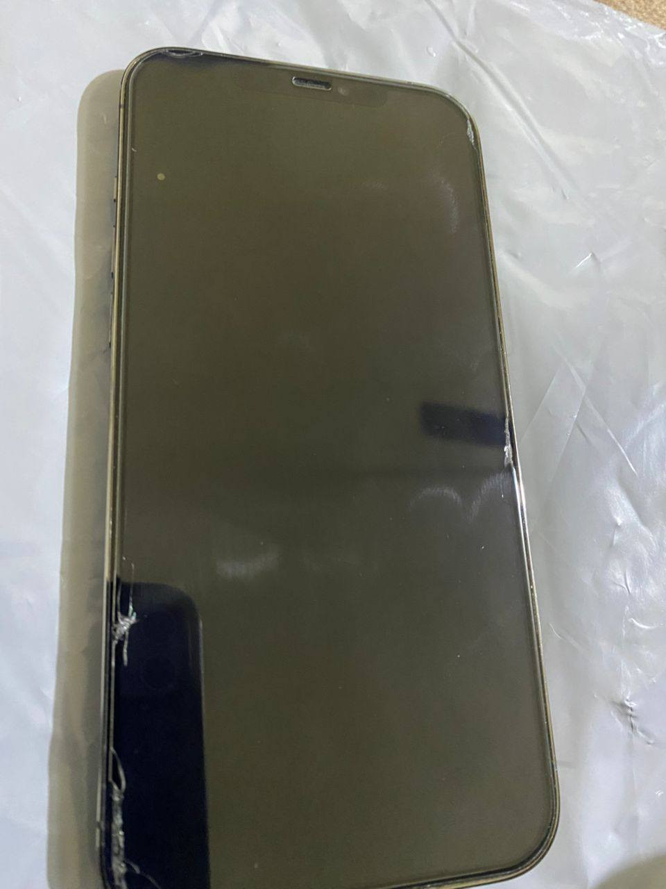 ايفون 12 برو ماكس جديد كلش اي شخط ما بي ولا مفتوح ولا مبدل كلشي بي مال بنية وية الكارتون مالته
بطارية 84 
ذاكرة 256
شرق اوسط 
وين ما تحب تفحص افحص
سعره 575 وبي مجال بسيط
الي يريده يتفضل خاص
المكان بغداد الجديدة


**إذا كنت صاحب هذا الإعلان وتريد حذفه لأي سبب، رجاءا أرسل رسالة إلى الدعم الفني**