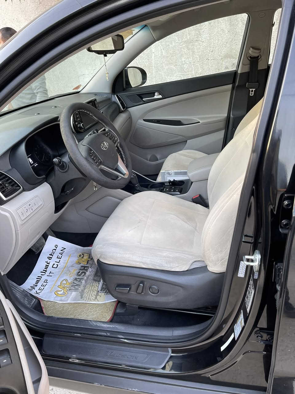 موديل 2021 ماشية 36 ميل رقم اربيل مكانها بغداد بيع فقط سيارة بجم كبس ايرباك بردة جهة السكن الحادث موضح بالصور سيارة حلوة ومناقصها شي سعرها 176$ وبيها مجال نص مواصفات بصمة تشغيل كرسي كهرباء فول حساسات ورادار
استفسار اكثر ***********
