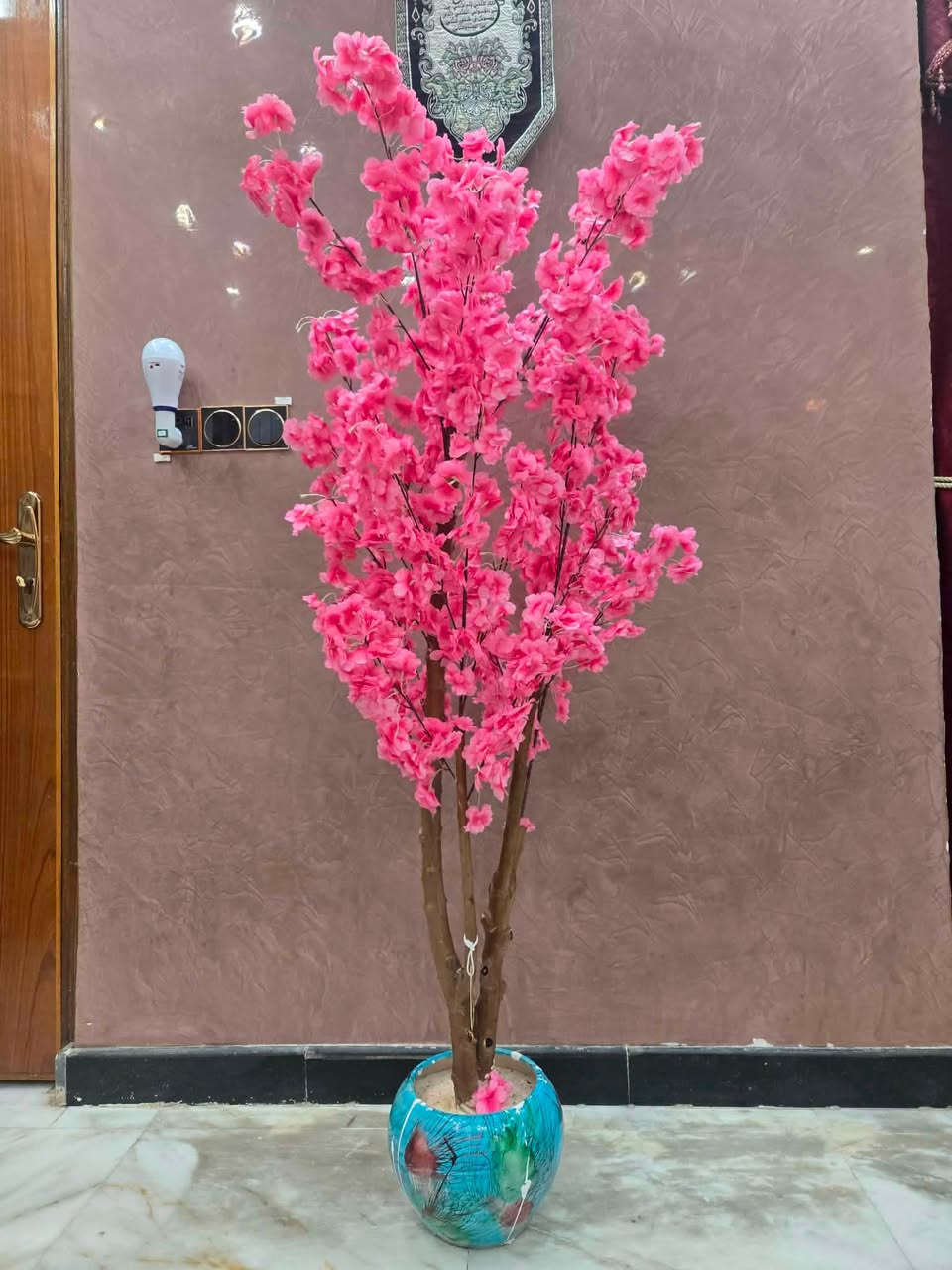 تتوفر لدينا أشجار صناعيه من تصاميم مميزه وقياسات حسب الطلب والأسعار مناسبه جداً ***********
واتساب(يوجد توصيل)
