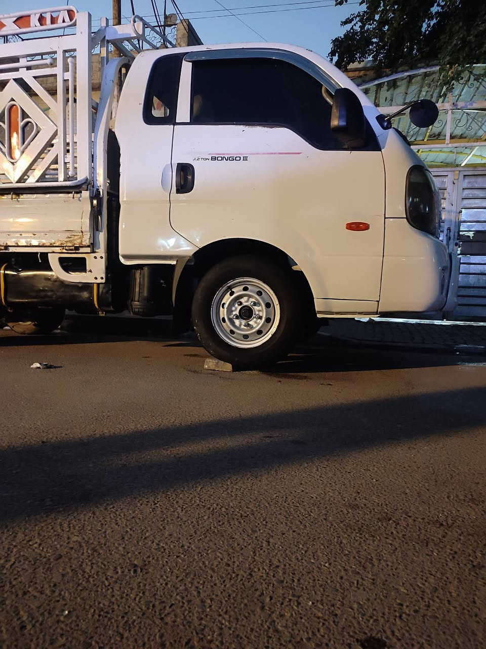 سلام عليكم بنكو مديل 2007سياره جاهزه تخم تاير حداديه جديده تحويل ثاني يوم رقم بصره بسمي مكينه بيهه تبخير مكان سياره بصره ما متواجد عله الفيس السعر 77بدوم محجر الرقم ***********
