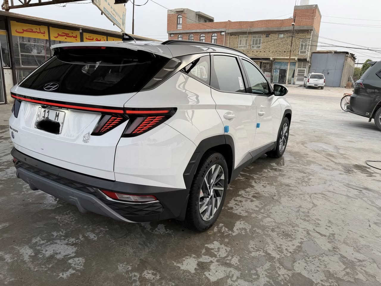 السلام عليكم ورحمة الله وبركاته 
للبيع توكسان 2024 خليجي ضمان شركة الاولى 
مكفوله كفاله عامه 
￼رقم بغداد الجديد 
فول عدا البنوراما 
داخل ابيض 
كارتون السيارة جديده اكثر من الصور 
تخم تاير الشركة جواها 
سبير والعده ونايلون الشركه بعده بيهه
تشغيل عن بعد 
شاحن واير لس
مود درايف
واوتوهولد
نظام المنحدرات 
نظام الجبلي
سايد بريك دكمه
فول تحكمات 
حساس امامي
حساس خلفي
كامره متحركه 
شاشه اندرويد 
بردات خلفيه
برده صندوك
لايت زنون ولد متحرك
كيجات شاشه ايباد 
مقاعد اماميه كهرباء 
تبريد قطعتين
5 ويل كب 
مكينه 2000
اريل نفكيشن
وبقيه المواصفات المعروفه 
السياره اكرر كلش جديده 
مكان السياره بالحله 
السعر 220 وبيه شي بسيط
للاتصال 
***********
