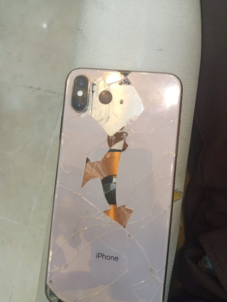 سلام عليكم آيفون اكس ماكس للبيع ١٣٠ وبي مجال ***********
