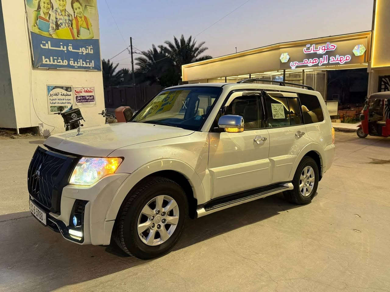 باجيرو حبتور فول مواصفات رقم بغداد نكليزي مميز تحويل مباشر بااسمك

مكينه 3500 ارغب مكينه بالباجيرو  توها مجفتيها وكالة يعني زيرو بختم الوكالة

تحكمات 

كشنات جلد 

تبريد ثلج 

كامره خلفية حساسات خلفية  شاشة تاب جبيرة محدثة

سياره ضايفلها منظومة غاز تيكرا باربيل اصلية بلادي سعرها 9 ورقات 

محدثة شكل لكزز البجم التحديث ب7 ورقات مالتها

سياره ما ناقصها شي ابد وترايك وين ماتريد 

كفالة عامة خليجي من الضربة والصبغ والمعجون فقط شبر بارد بالجنطة وحالوب بالسياره قليل وخفيف ما مبين 

للبيع والمراوس 

السعر 130 وبيها مجال قليل 

مكانه ديوانية 

للاستفسار  *********** ديوانية, القادسية
