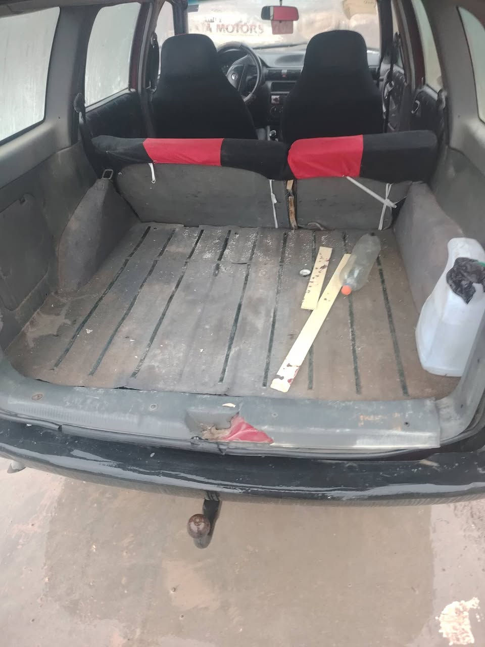 سلام عليكم عندي هاي سياره استره استيشن موديل 92حجم 16كير محرك شرط رقم دولي الانبار سنويه هزه جديده راعيه الشرعي بحي سومر شرط تحويل مشروع وطني كاربون بعد مامسجله طخم جديد تايت جديد يعوزه شويه ترتيب فقط بيه كم مكان خياسن السعر 30وبيه مجال عنواني موصل جانب الايمن ***********
***********
