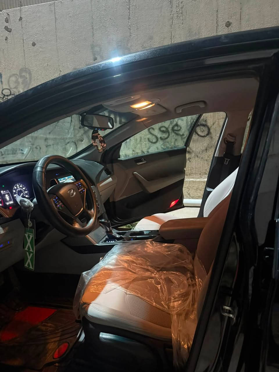 سوناته 2016 امريكي مكينه 2400 
مكفوله من فتح وتبخير 
رقم اربيل شرط تحويل 
حادثها جاملغ وباب 
سعر 108
مكاني سيديه 
***********
