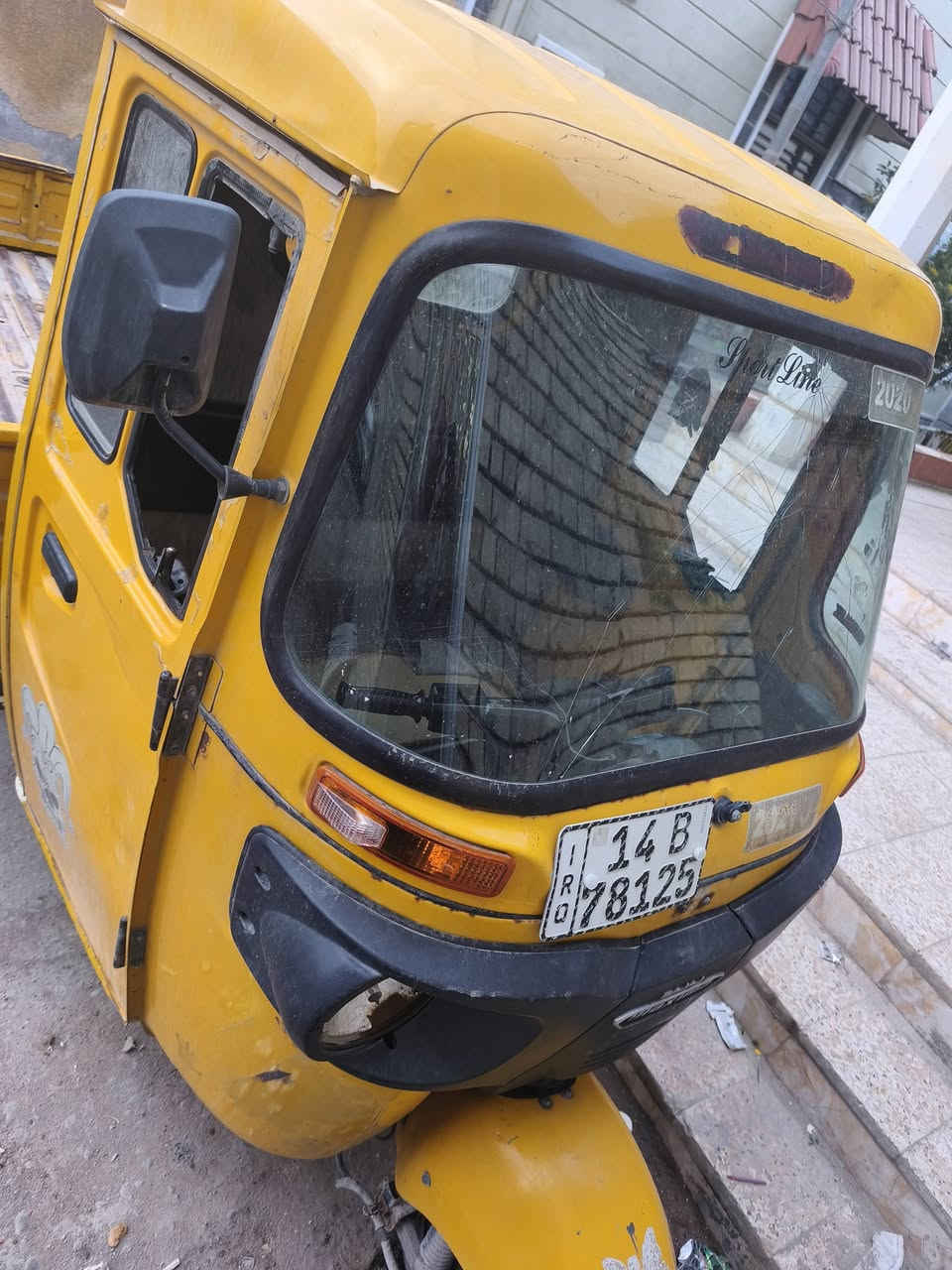 سلام عليكم تكتك لبيع
رقم بصره بسمي سعر ٤)رقم ***********
الهارثه كرمت علي
