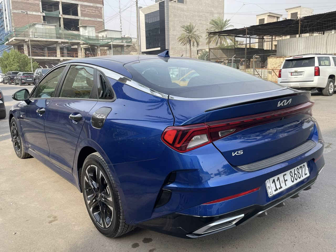 السلام عليكم k5 كي فايف وارد أمريكي جيتي لاين    موديل 2023 حادثها جانبي ارباك برده  السعر 183 مرقم بغداد الجديد باسمي 
تحويل ثاني يوم 
السياره دخول جديد 
عنوان بغداد شارع فلسطين 
رقم الموبايل ***********
رقم الشاصي مرفق
