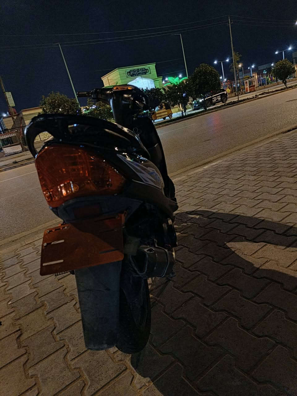 السلام عليكم دراجة ماكس عدلة للبيع الدراجة كاملة مكملة نكرة سلف هندر ب اي وقت كهربائيات كلها شغالة الدراجة مامفتوحة مبدل بس ولفات وصل معرض موجود مباشرا تتحول ب اسمك #ملاحضة جيب مصلح وفحص السعر 550 وبيها مجال للشراي الاستفسار الاتصال غير متواجد خاص *********** العنوان البوبيات عمود 103
