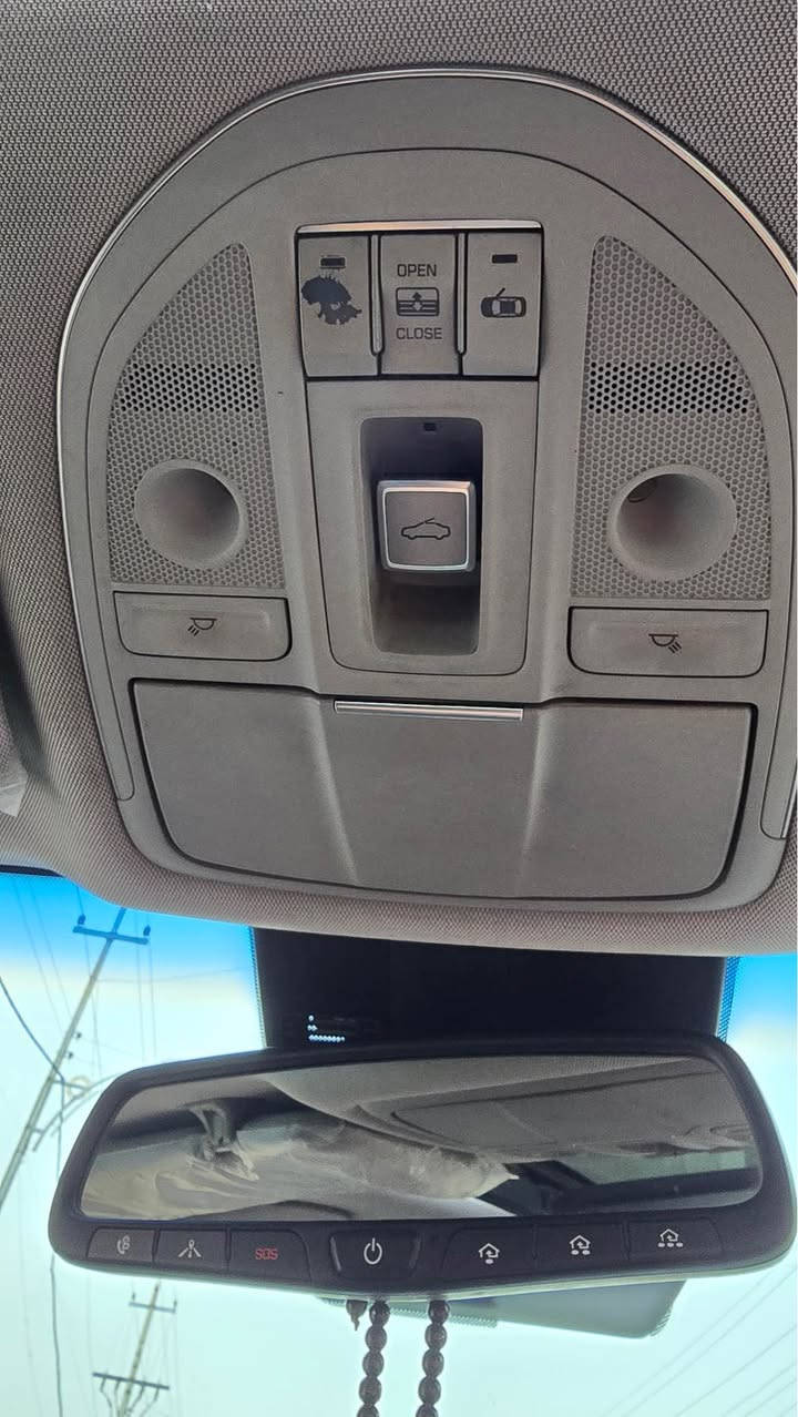 جينيسيس G80 محرك 5.0 - ملكة الخطوط والفخامة للبيع للباحثين عن التميز والراحة المطلقة، متوفرة الآن سيارة جينيسيس G80
بمواصفات خاصة وقوة محرك جبارة.
تفاصيل السيارة:
• النوع والاصدار: جينيسيس G80 2017.
• المحرك: (5.0L (8 - وحش على الطريق وعزم ما يتوصف.
• اللون الخارجي: فضي (سيلفر) ميتاليك مميز جداً ونظيف.
• الرقم: - رقم مميز جداً.
المواصفات والإضافات:
• التصميم الخارجي: فتحة سقف بانوراما، جناح خلفي (سبايلر) بلون أسود
رياضي، ويل كب (رينج) أسود ملكي يعطيها مظهر هجومي.
• الإضاءة: نظام LED كامل أمامي وخلفي مع عدسات زينون وكالة.
• النظام الرياضي: عادم رباعي (4 مخارج صالنصة) يعكس قوة محرك ال 5.0.
• المقصورة: داخلية فخمة جداً، كشنات جلد، تبريد وتدفئة، شاشة كبيرة،
وكافة أنظمة المساعدة على القيادة.
• ماوس تحكم بالشاشة
• داتا شو امامية
الحالة العامة:
• السيارة بحالة ممتازة (نظافة عالية جداً).
• محرك وكير وصدر بشرط الفحص والضمان.
• تايرات بحالة جيدة جداً، السيارة ما تحتاج أي مصاريف.
$ السعر والمعلومات:
• السعر: [21,500] (قابل للتفاوض البسيط للجادين).
•المسافة المقطوعة : [51,000mi ].
حادثها راس الجاملغ والبنيد وصورة رقم الشاصي بالمنشور
• مكان التواجد: [بغداد-الانبار].

• للتواصل: [***********].

• كلمة للمشتري: السيارة بصمة وهيبة بالشارع، ومحرك ال 5.0 يخليك تحس بفرق القيادة الحقيقي. السيارة للمستخدم اللي يقدر النظافة والفخامة. الفلوجة, الأنبار
